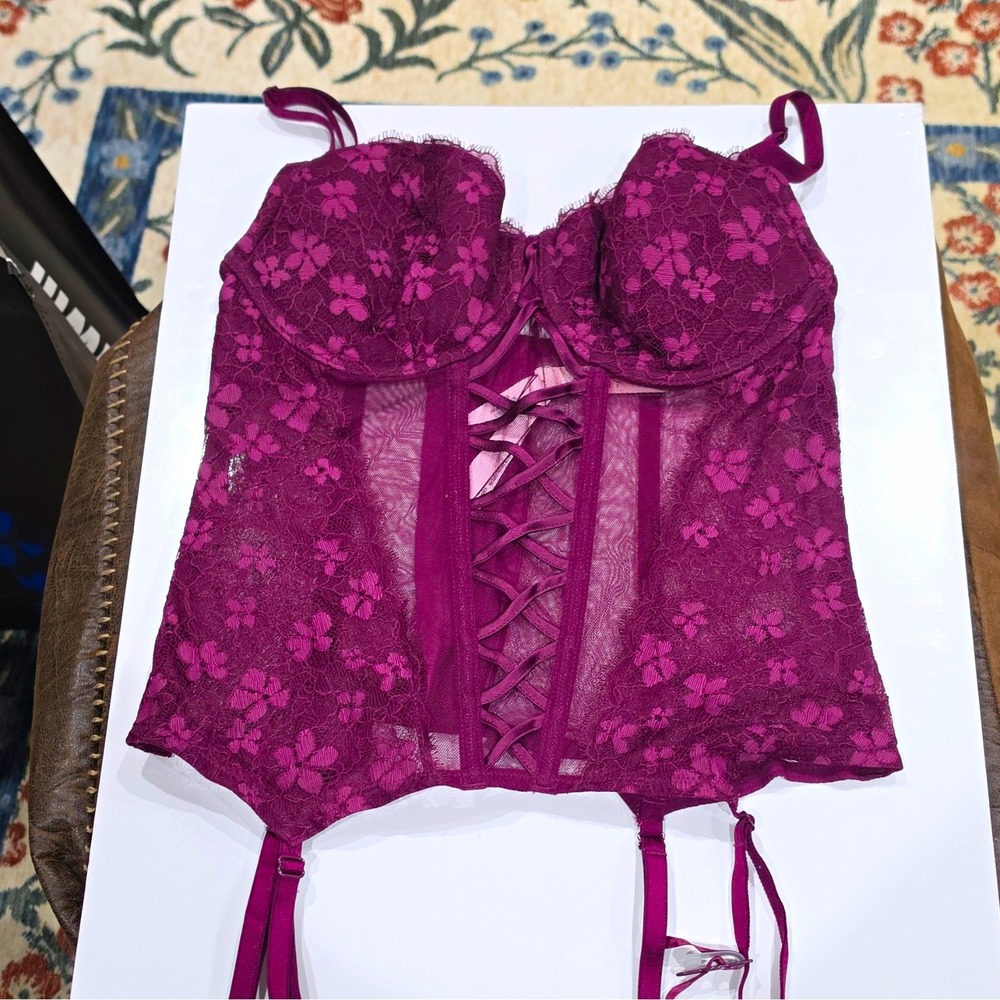 Victoria's Secret Teddy/corset Bustier With Stocking Clips Size Large NWT